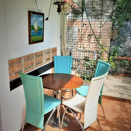 アパートホテル With Swimming Pool With Bathroom, Kitchen, Patio, Private Parking 2*