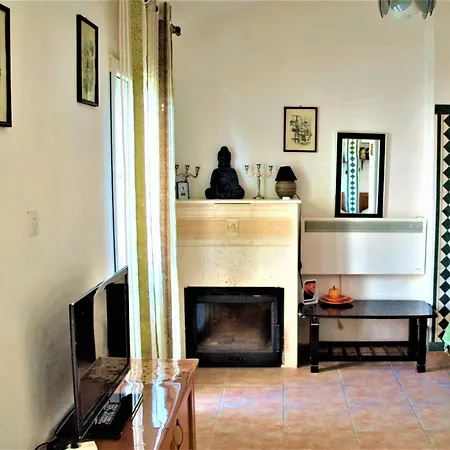 アパートホテル With Swimming Pool With Bathroom, Kitchen, Patio, Private Parking ブドヴァ