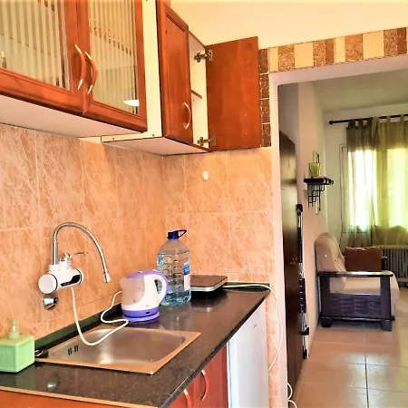 With Swimming Pool With Bathroom, Kitchen, Patio, Private Parking 2*