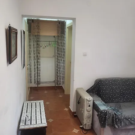 With Swimming Pool With Bathroom, Kitchen, Patio, Private Parking アパートホテル 2*