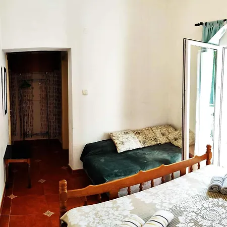 アパートホテル With Swimming Pool With Bathroom, Kitchen, Patio, Private Parking