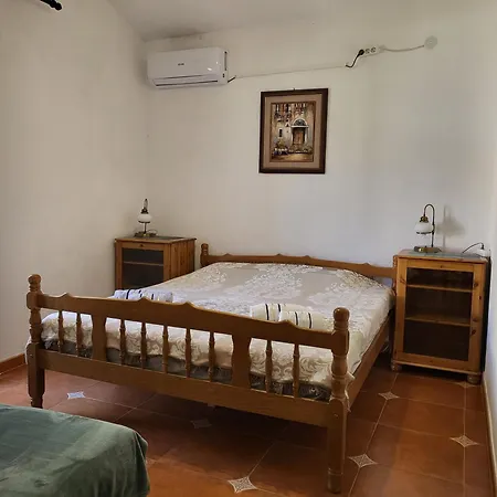 アパートホテル With Swimming Pool With Bathroom, Kitchen, Patio, Private Parking